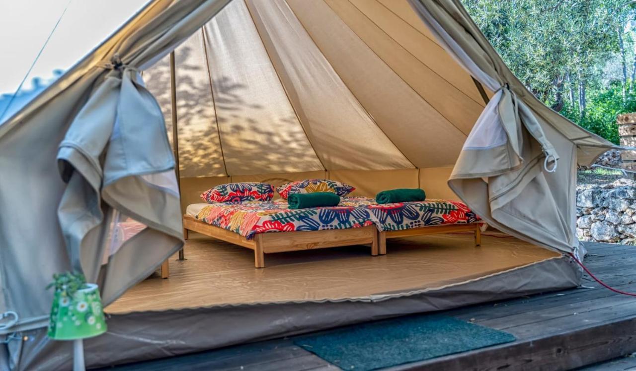 Mini Kamp Perla Hotell Prvić Luka Exteriör bild
